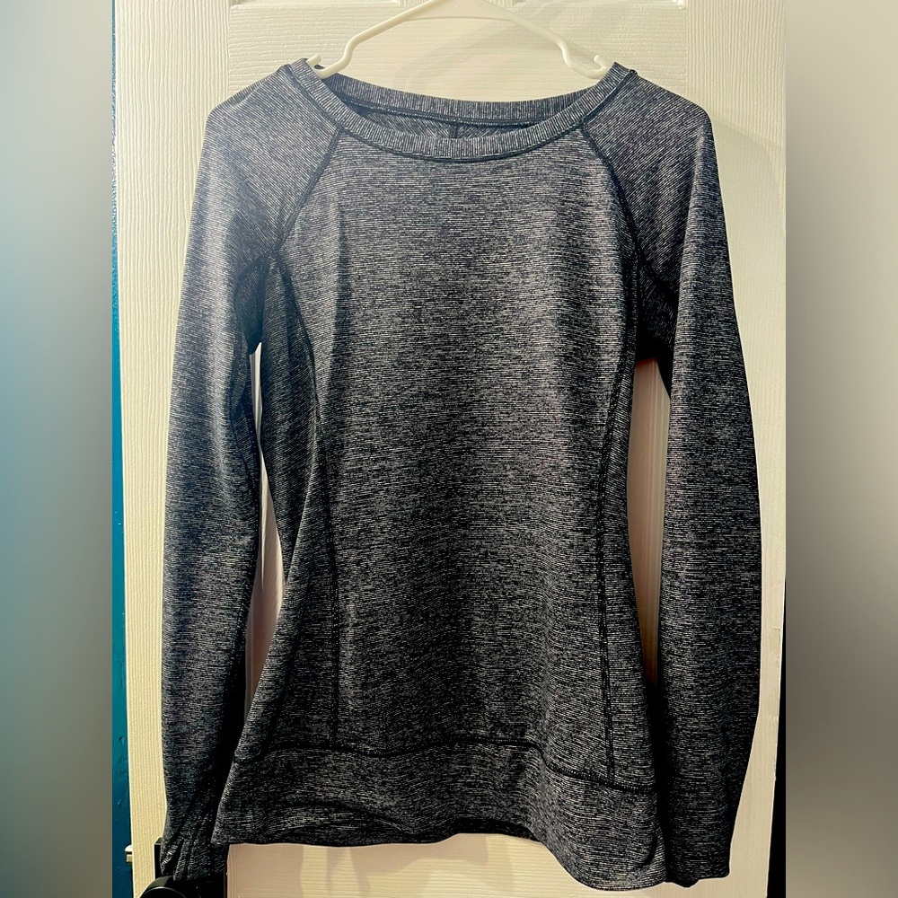 Long sleeve lululemon shirt